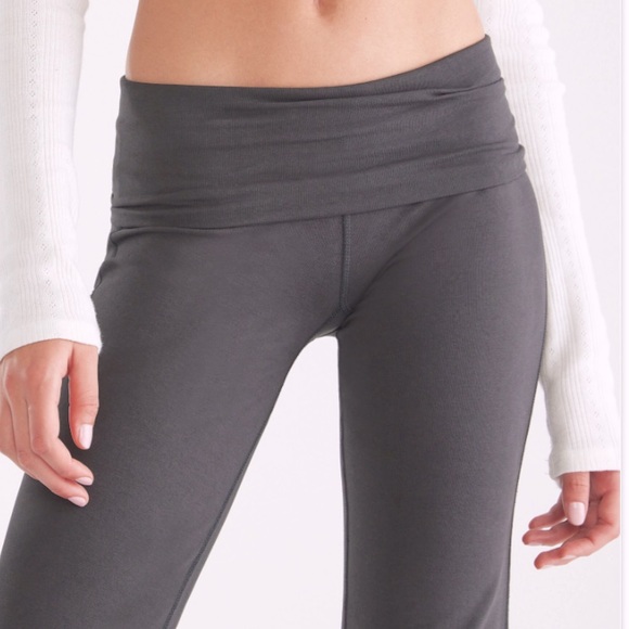 LULULEMON FOLD OVER LEGGINGS - Picture 1 of 3